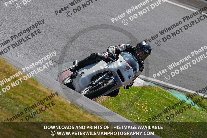 cadwell park;cadwell park photographs;cadwell trackday photographs;enduro digital images;event digital images;eventdigitalimages;peter wileman photography;racing digital images;trackday digital images;trackday photos